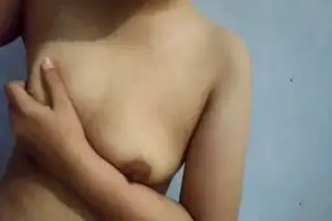Dokumentasi Gadis Cantik Live Bersantai Kasur poster