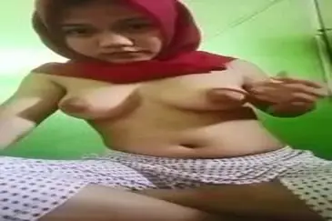 Dokumentasi Ukhti Hijab Red Cantik Live Kasur poster