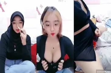 Live Ukhty Tetek Gede Ngangkang Minta Dientot Dalam Hot poster
